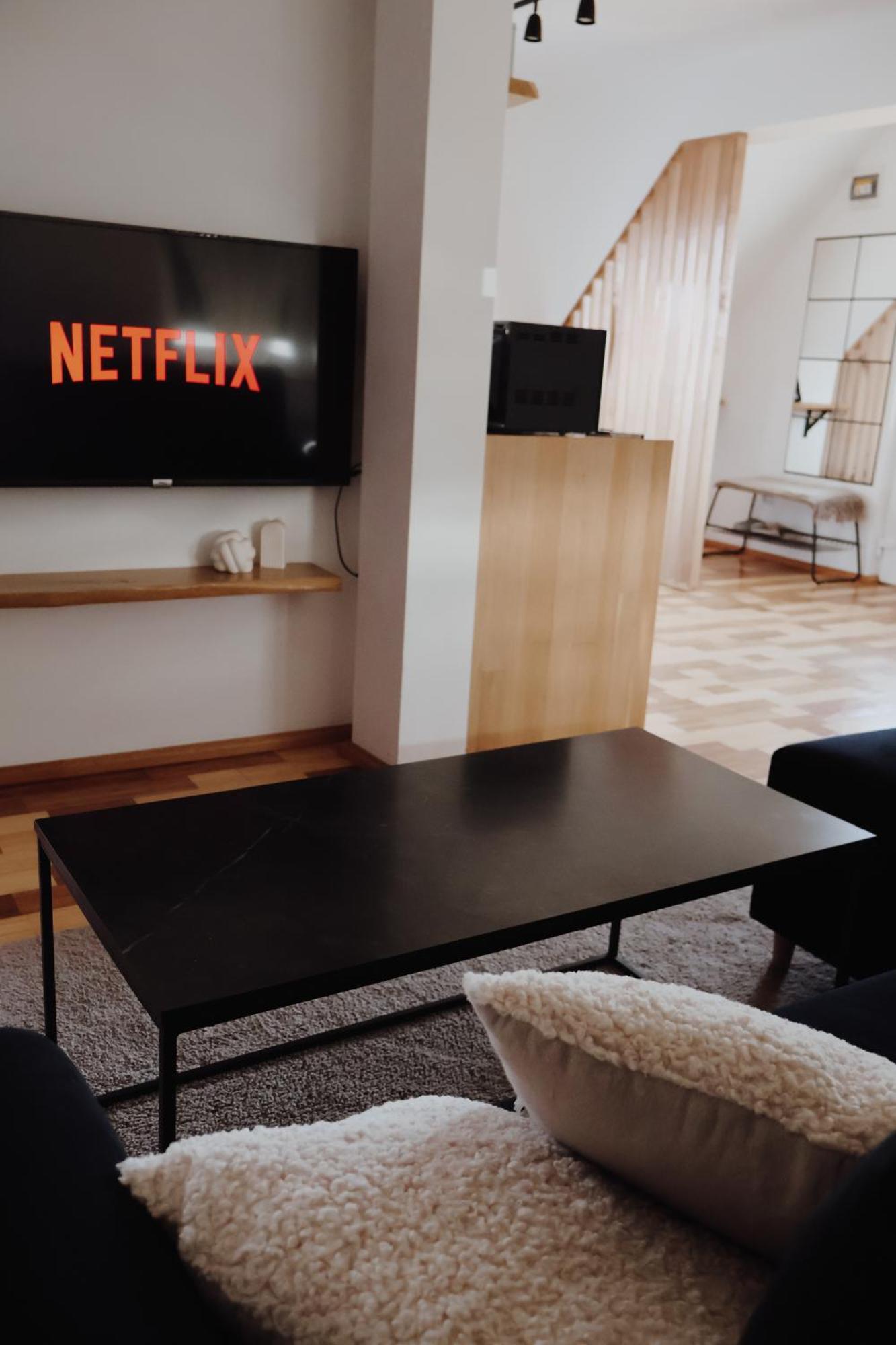 Doux Apartman Odorheiu Secuiesc Buitenkant foto